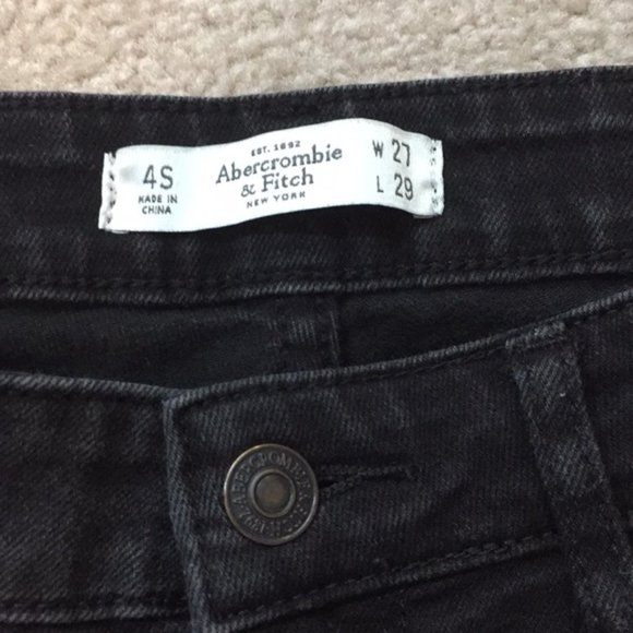 Abercrombie & Fitch Black highwaisted skinny jean - Picture 3 of 6